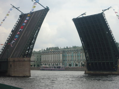Дворцовый мост, тот самый из &quot;Приключений итальянцев...&quot;
